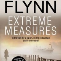 EXTREME MEASURES (Paperback, Vince Flynn) EXTREME MEASURES (Paperback, Vince Flynn)